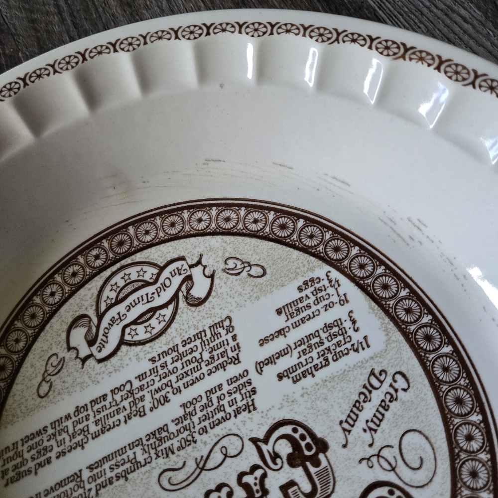 Royal China Jeannette Creamy Dreamy Cheesecake Recipe Brown Pie Plate Dish 10" - Picture 5 of 7